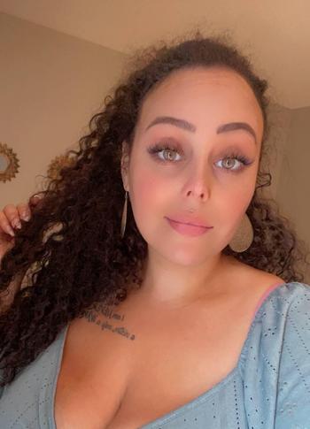 Isabella, 35 Mixed female escort, Nanaimo