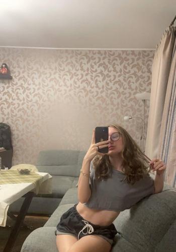 Ann, 26 Caucasian/White female escort, Nanaimo
