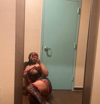 Vanessa, 25 Mixed female escort, Nanaimo